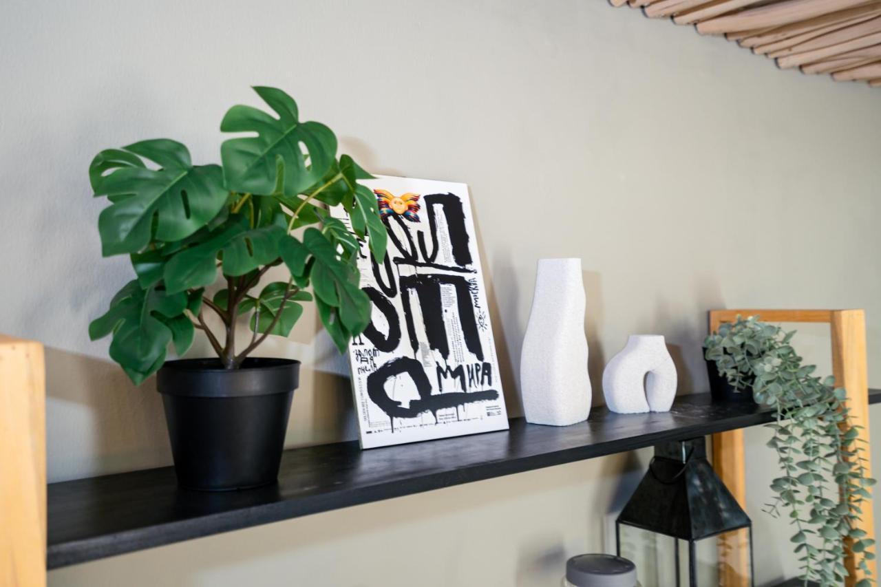 Zeta - Newly Renovated 2br In Legian Seminyak (Bali)